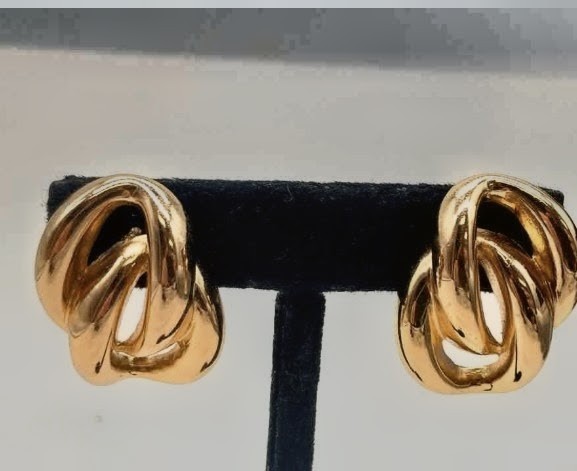 Vintage Christian Dior Gold Tone Chaine Link Earings