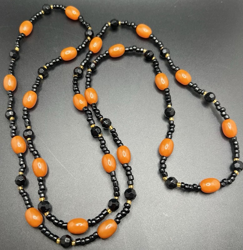 Vintage Art Deco Era 45” Length Flapper Bead Strand Necklace gallery