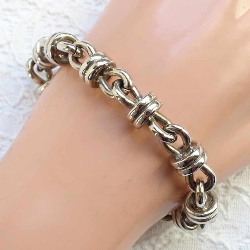 Unique Vintage 7.5” Figure 8 Chain Link Cable Bracelet Silver Plated 45 Grams gallery