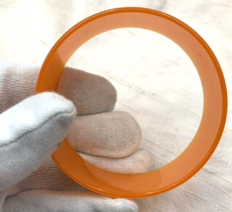 Vintage Moonglow Lucite Bangle Bracelet Chunky Orange Size 8 gallery