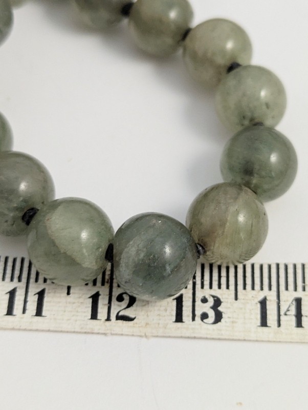 Vtg Green Jade Individually Knotted 29" Graduated Bead Necklace Continuous gallery