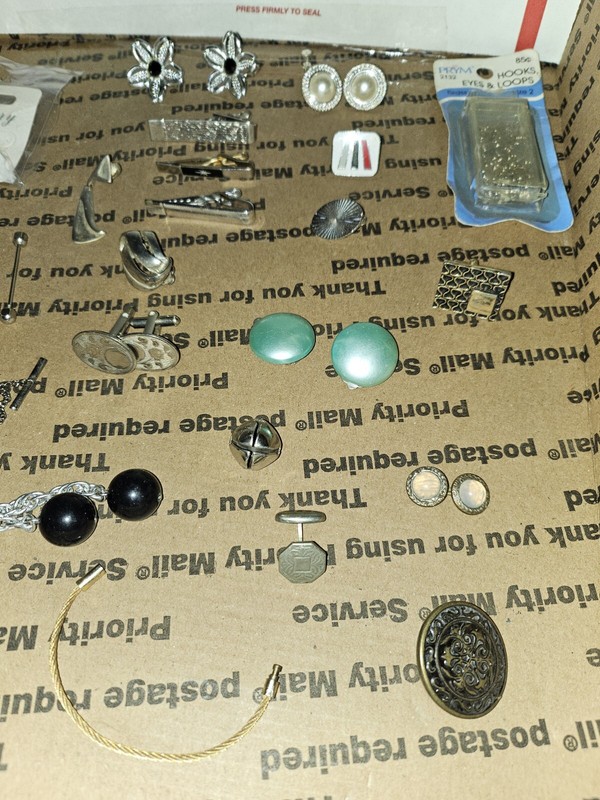 Lot Of Womens Jewerly From An Estate Sale, See Pics, Trl7#73 gallery