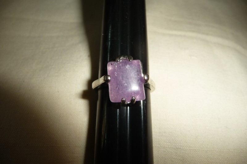 R#1/18X2 vtg RING Sz 7 1/2 SILVER TONE w VIOLET CENTER STONE