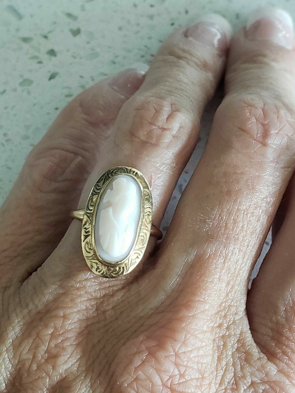 Rare Antique Victorian 14K Gold & Cameo Sardonix Estate Ring Sz 6 gallery