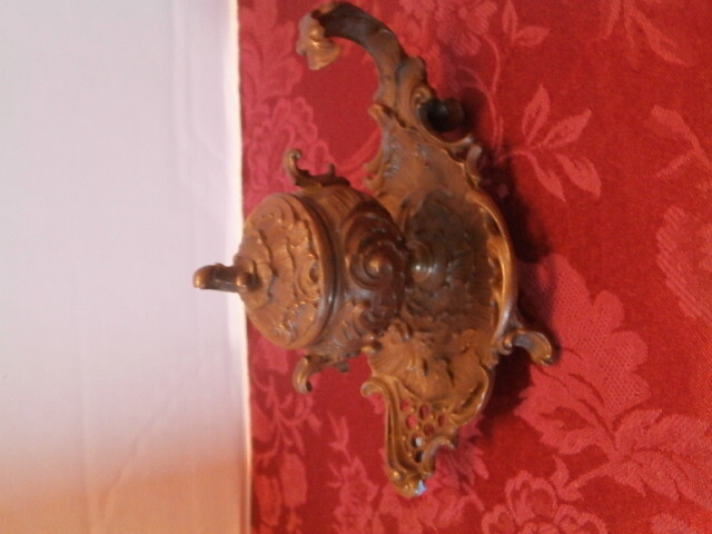 ANTIQUE FRENCHCLASSIC BAROQUE BELLE EPOQUE LEAVY BRONZE/BRASS INK WELL gallery