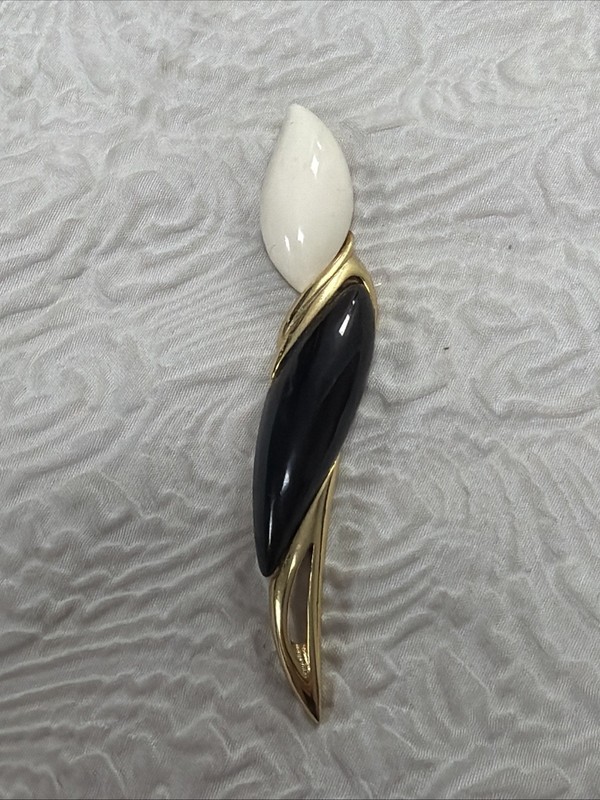 Vintage Verducci Signed Art Deco Modernist Black/White Gold Tone Enamel 4”Brooch gallery