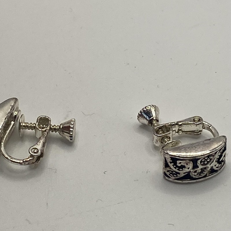 Silver Tone Black Scroll Huggie Earrings Womens Rectangle Screw Back Jewelry gallery
