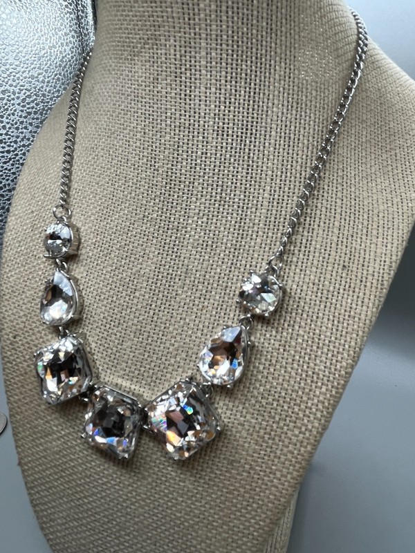 Paparazzi 18 inch clear Choker Faceted Necklace bl01 gallery