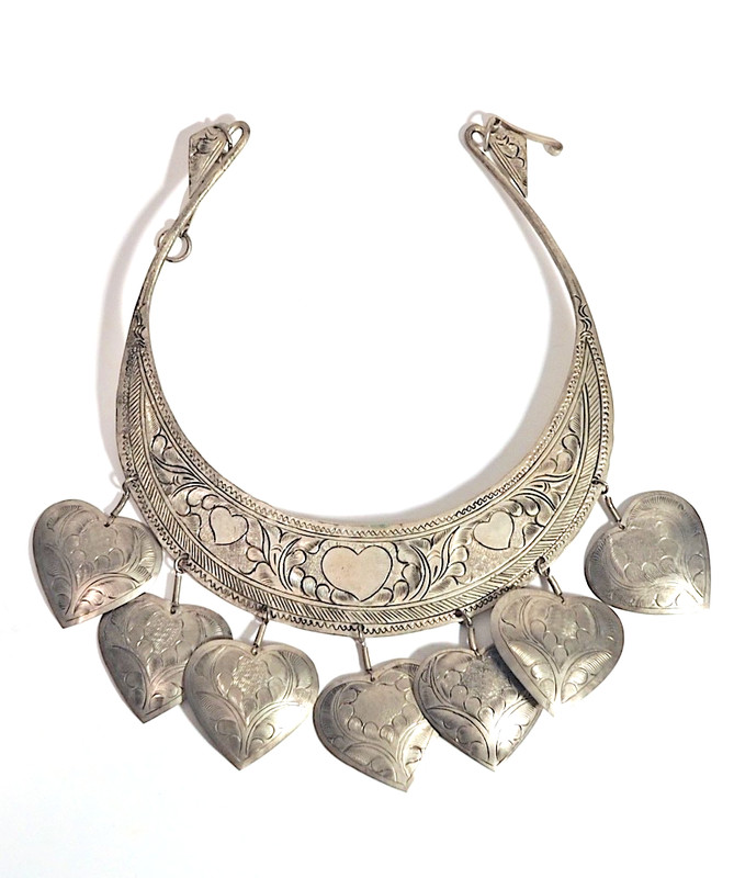 Vintage 70’s Hmong Maio Hill Tribe Collar Heart Dangling Ceremonial Necklace