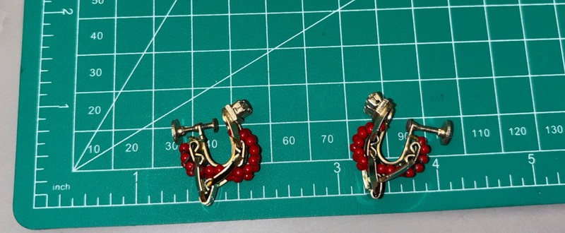 Vintage Bracelet Earrings Set Red Beads Gold Tone Metal Clear Rhinestones gallery