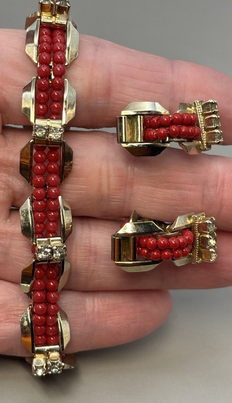 Vintage Bracelet Earrings Set Red Beads Gold Tone Metal Clear Rhinestones