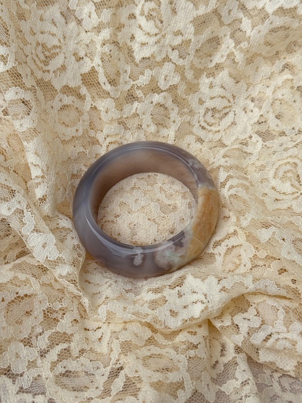 Vtg Natural Flower Agate Bangle Bracelet Lavender Petite Size Child Girl 49mm gallery