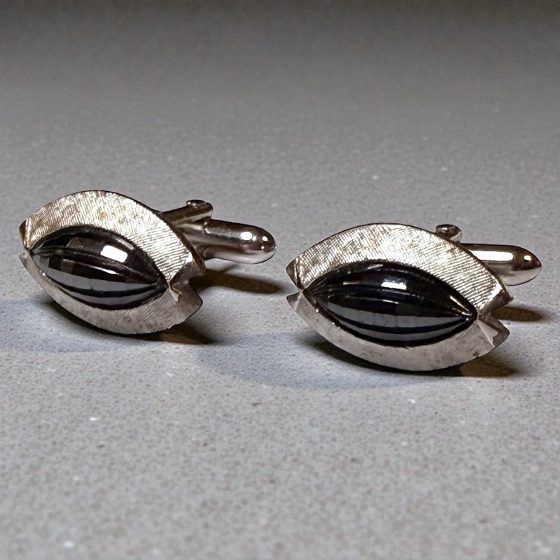 Vintage Swank Cufflinks Mens Silver Tone Faceted Eye Bullet Back MCM