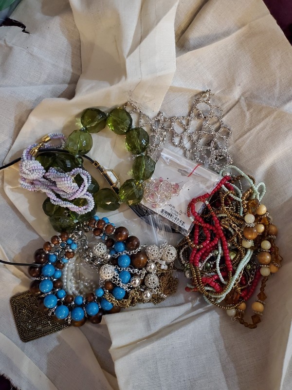 5.6 lbs vintage now jewelry harvest diy costume wearable repurpose gallery