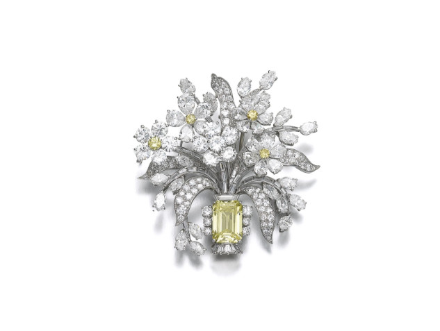 Step-Cut Fancy Intense Yellow & White 13.58CT Diamonds Pretty Floral Leaf Brooch