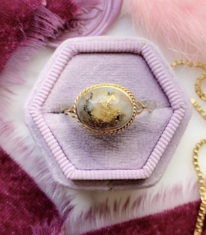 Vintage/Antique Gold In Quartz Ring Size 8.25 2.27g 10k And 14k Rare