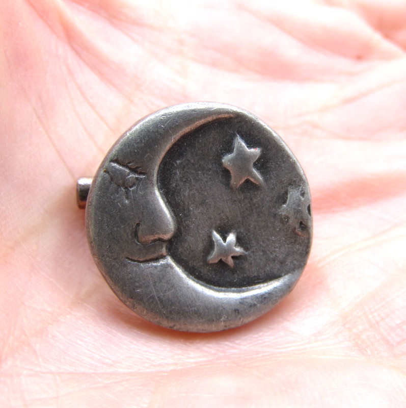 Vintage Crescent Moon and Star Pewter Brooch Pin .75 inch