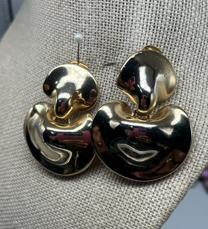 Vintage Chunky Gold-tone Clip-on Earrings 2" pl02 gallery