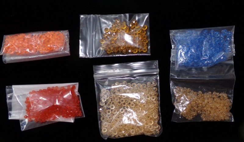6 STRANDS OF LOOSE PLASTIC 6mm BEADS for jewelry making bz8cr v88cr M136