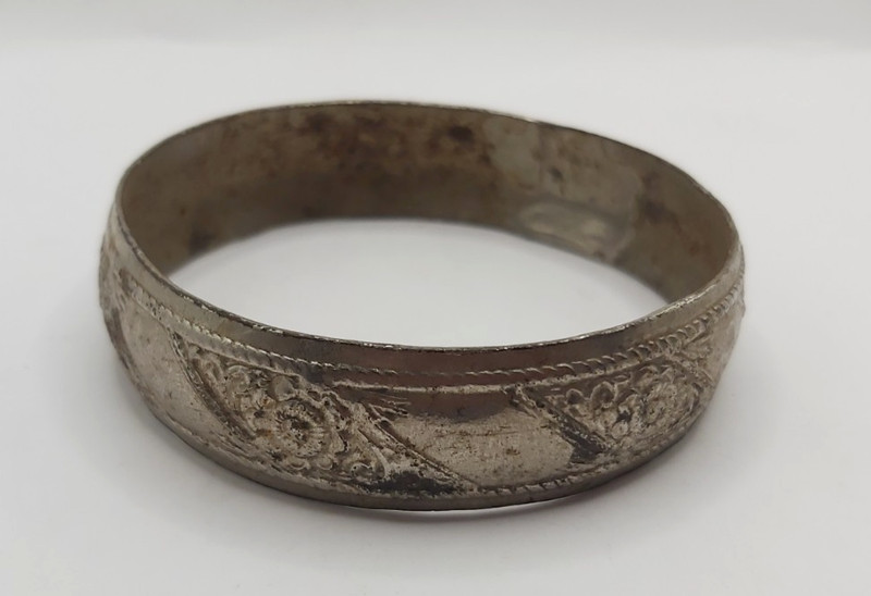Vintage Moroccan Berber Bangle Bracelet Ethnic Tribal White Metal Carved Cuff