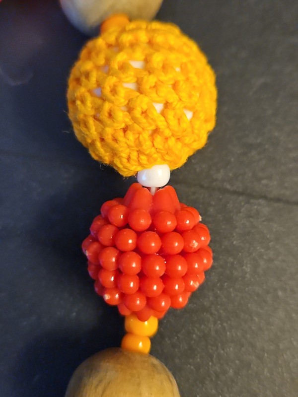 Vintage 1960s Yellow Red Green Pink Knitted Spiked Wood Lucite Bead Necklace F5 gallery