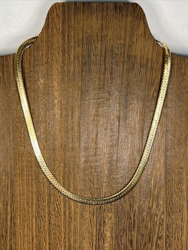 Vintage Wide Goldtone Herringbone Necklace 15” Chain From Estate Sale Collection gallery