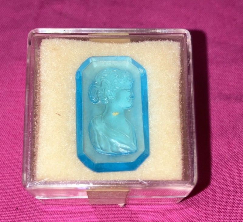 Antique Vtg Unset Loose Light Blue Glass Cameo Intaglio 20mm X 12mm