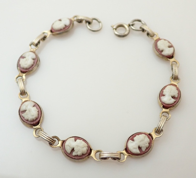 Vintage Cameo Lady Link 7 3/8″ Tennis Bracelet