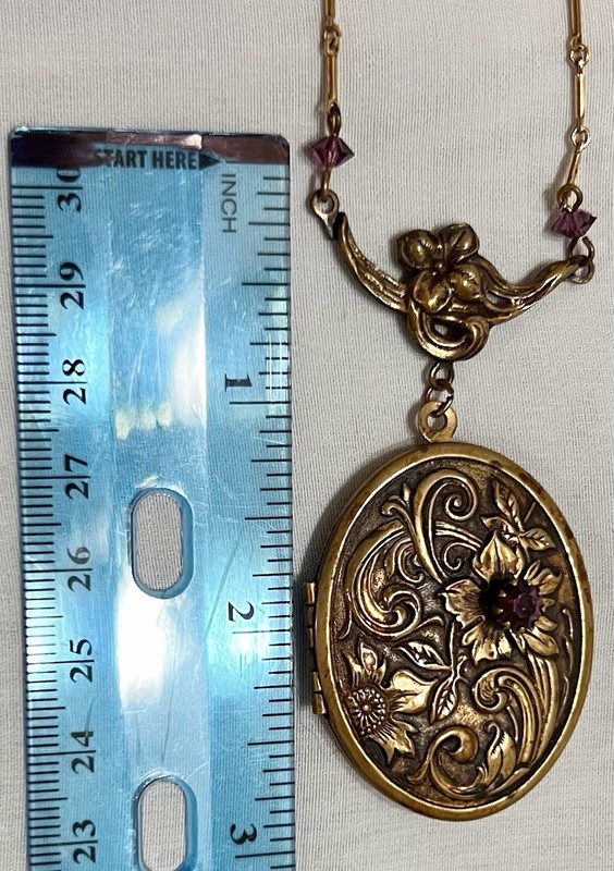 PIDIDDLY LINKS Faux GLASS AMETHYST Flower YDrop LOCKET PENDANT NECKLACE Vintage gallery
