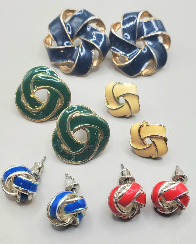 5 Pr Vtg Enamel Knot Pierced Earrings Navy, Green, Red, Blue, Cream-New Closures