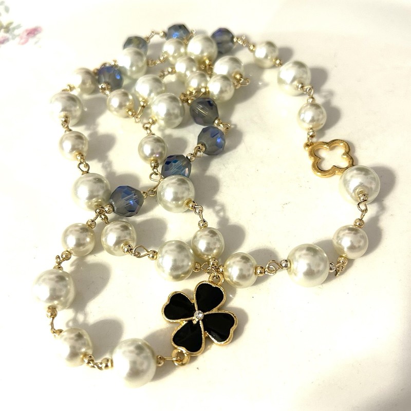 Faux Pearl Station Necklace Clover Iridescent Beads Designer Look 31” Chic