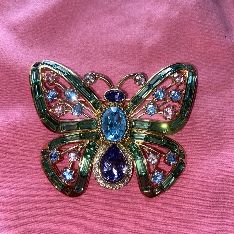 NOLAN MILLER GLAMOUR “SECRET GARDEN” RHINESTONE BUTTERFLY BROOCH 2 3/4’by 2in