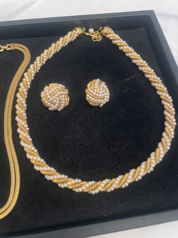 G-Tone Faux Pearl Jewelry Lot NECKLACES Omega Choker Twisted Cable Links Chain gallery