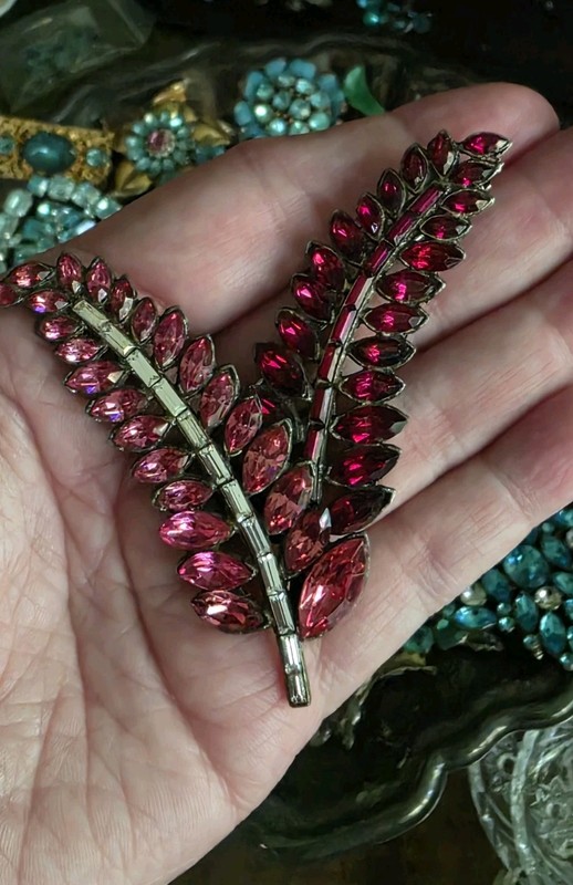 Stunning Pink/ruby Rhinestone Leaf Brooch Deco Era