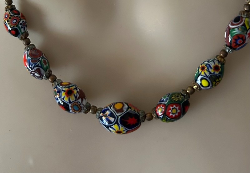 Vintage 19″ Venetian Murano Millefiori Glass Graduated Oval Bead Necklace