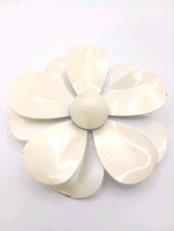 Vintage 60s Ivory Enamel Flower Brooch Articulating Petals MCM Pin 2 3/4 in D