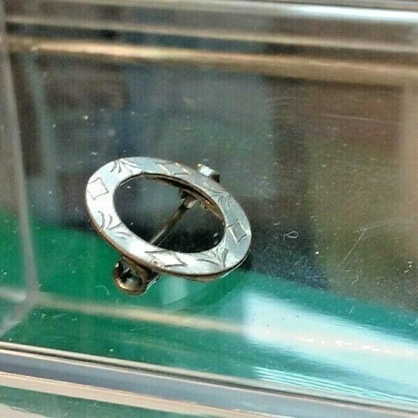 Vintage Jewelry: Antique 1/2″ Engraved Non Magnetic Silver Tone Pin 04-01-2019