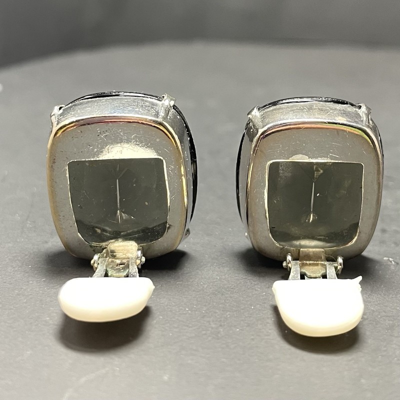 Kramer of N.Y. Green Glass Clip On Earrings 1” Gorgeous Vintage See Photos gallery