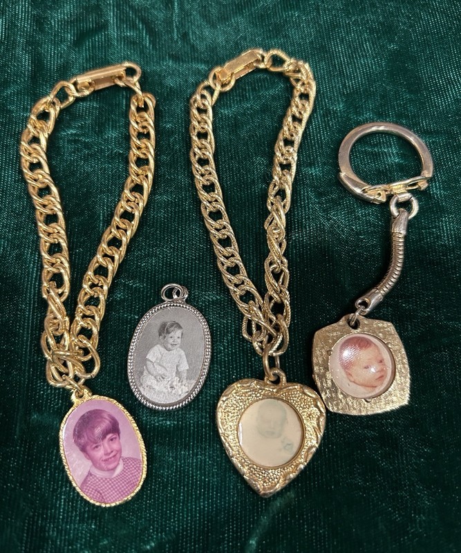Vintage Charm Bracelets / keyhole Gold Tone Photo Lot Of 4 Pieces – Look!