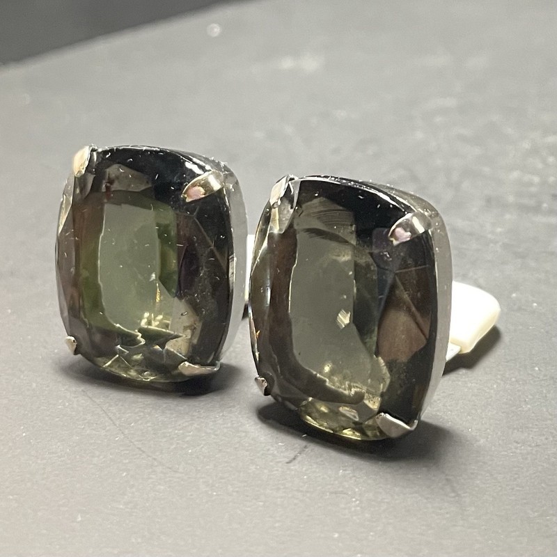 Kramer of N.Y. Green Glass Clip On Earrings 1” Gorgeous Vintage See Photos gallery