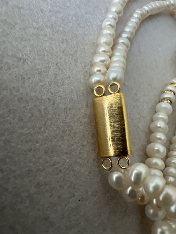 Vintage Freshwater Pearl & Rhinestone Necklace, Pierced Earrings & Coil Bracelet gallery