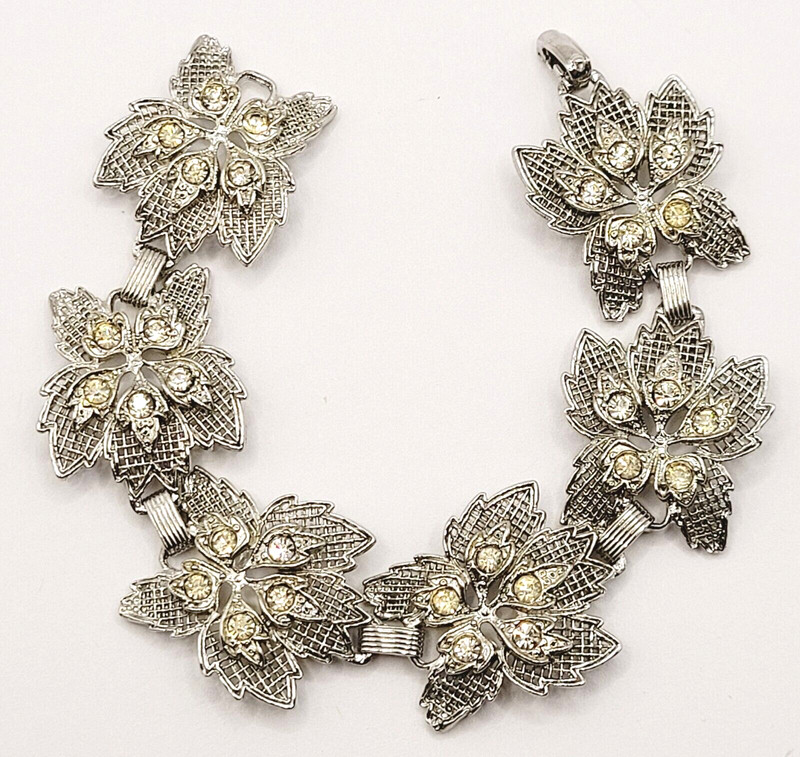 Five Leaf Link with Rhinestones Silver Tone Mesh Metal Look Vtg Bracelet 7 In