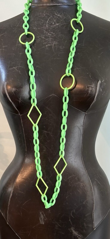 60s Mod Groovy Neon Lime Green Plastic Ring Rope Chain Necklace 48″ Continuous