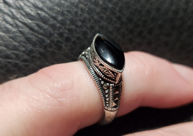 Sterling Marcasite Faux Black Onyx Stone Ring Size 8 5g