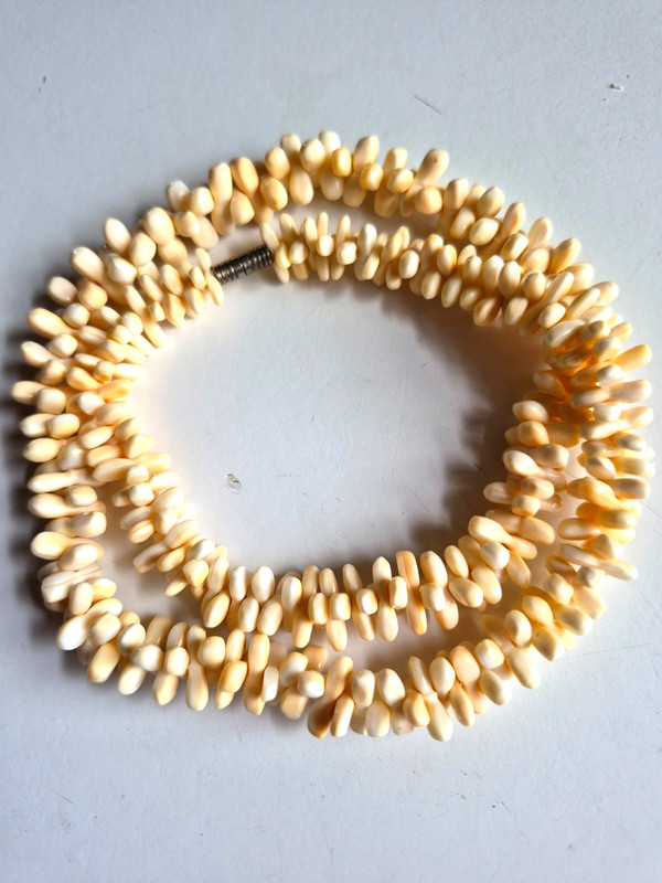 Vintage 23.5" long seashell necklace, coral-like, with hand-carved graduated bea gallery