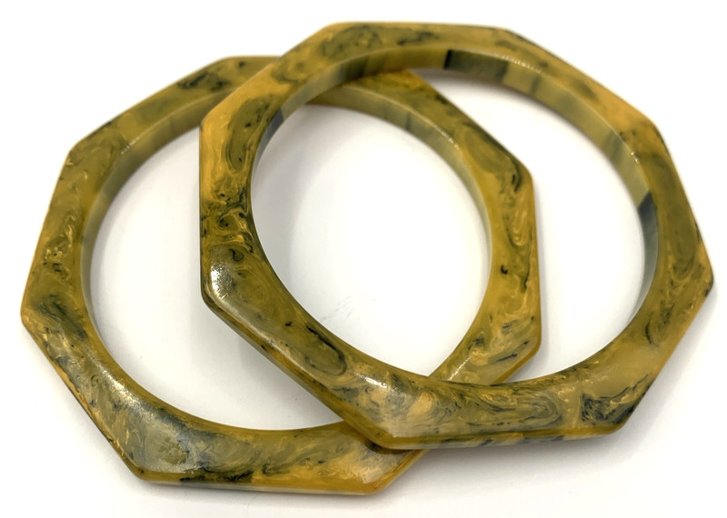2 Vintage 5.9 mm Wide BAKELITE 8″ Octagon Bangle Bracelet Black & Yellow Marble