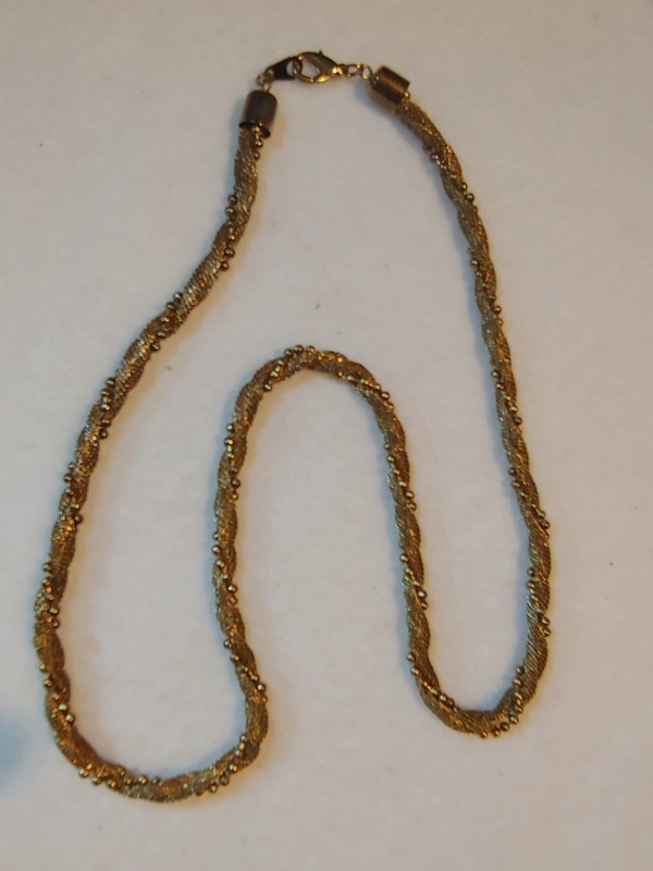 Vintage – Twist Chain Necklace – Gold Tone – 5mm Dia x 23 in Long