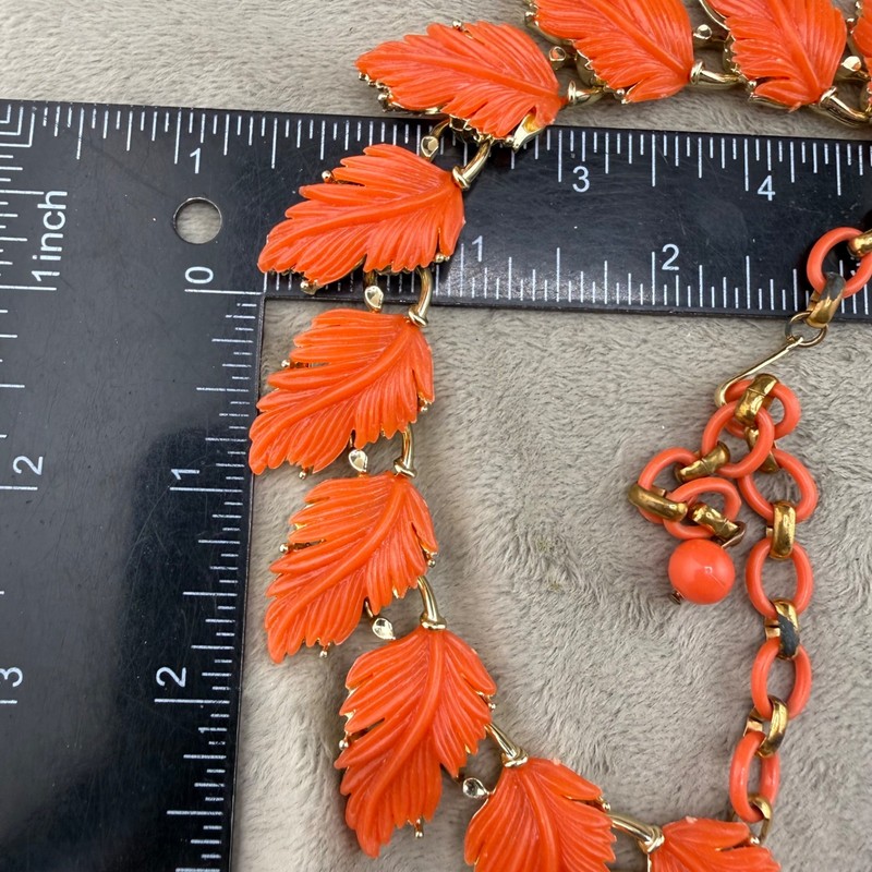 Vintage Lisner Necklace Gold Tone Orange Leaf Thermoset Signed 15” gallery