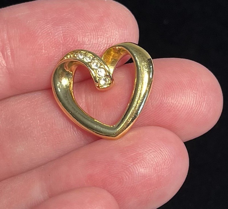 Vintage Gold Tone Open Floating Heart Pendant Rhinestones 3/4" gallery