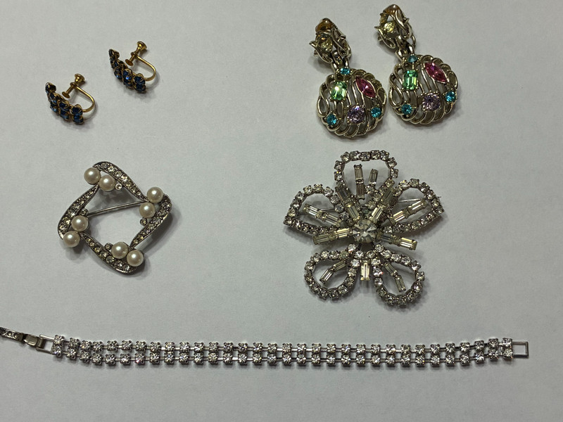 Vintage Collectable Jewelry Lot Kramer 50s Brooches Earrings Bracelet